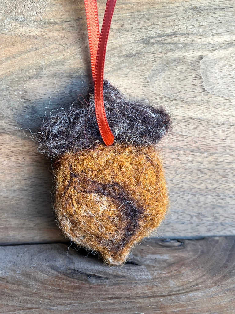 Felted Acorn | Aromatherapy Diffuser