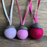 Load image into Gallery viewer, LJ Turtle Aromatherapy &amp; Accessories Felt Diffuser Hand-Felted Aromatherapy Diffuser Acorn Gift Bag
