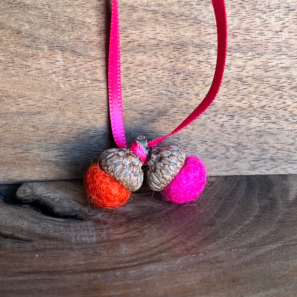 LJ Turtle Aromatherapy Felt Diffuser Tiny Double Felted Acorn | Fuchsia & Tangerine | Aromatherapy Diffuser