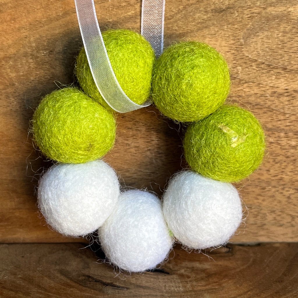 LJ Turtle Aromatherapy Felt Diffuser Wreath | Felted Essential Oil Diffuser