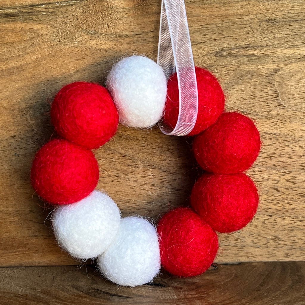 LJ Turtle Aromatherapy Felt Diffuser Wreath | Felted Essential Oil Diffuser