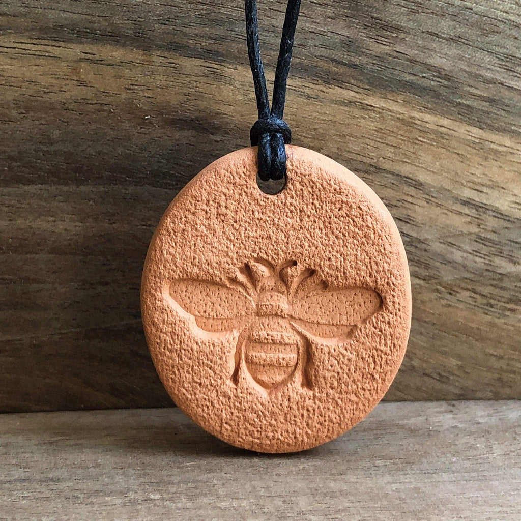 LJ Turtle Aromatherapy & Accessories Bee | Terra Cotta Pendant