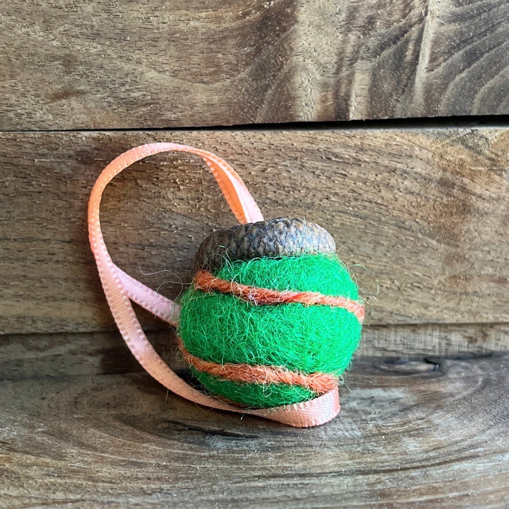 LJ Turtle Aromatherapy & Accessories Winter Mitigomin | Special Edition | Cycle of Ceremonies Fundraiser | Felted Diffuser Acorns