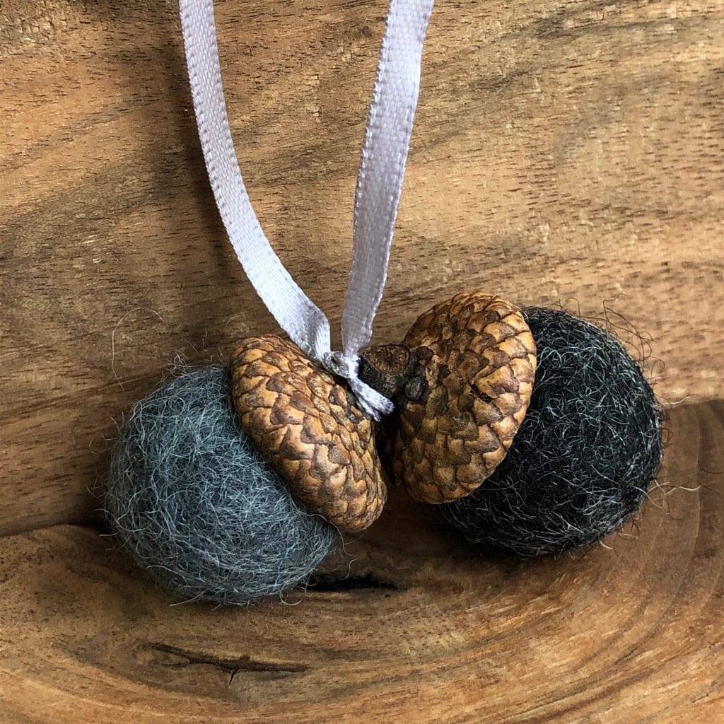 LJ Turtle Aromatherapy Double Acorn | Felted | Shades of Grey